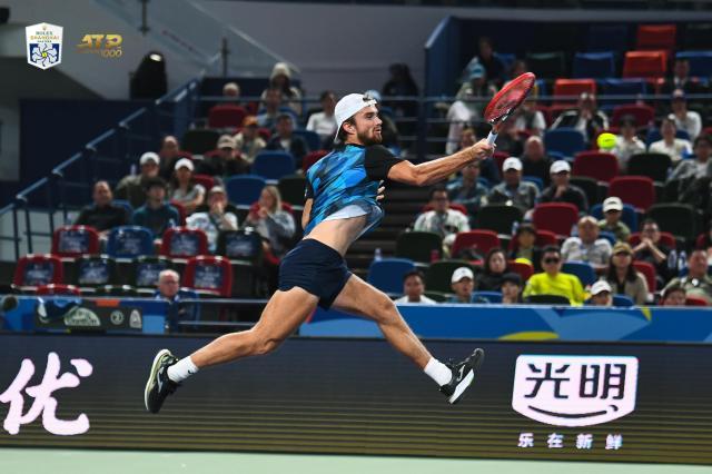 开云下载-直落两盘淘汰阿卡 张之臻的双打搭档在上海爆大冷