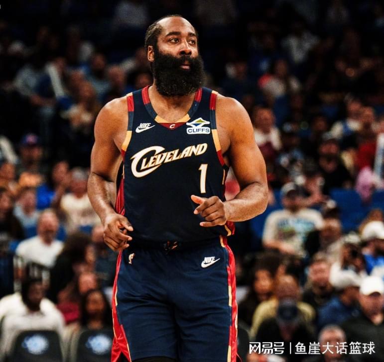 开云注册网址-骑士两大败因出炉，哈登有好有坏！湖人旧将真该批，米切尔也犯错